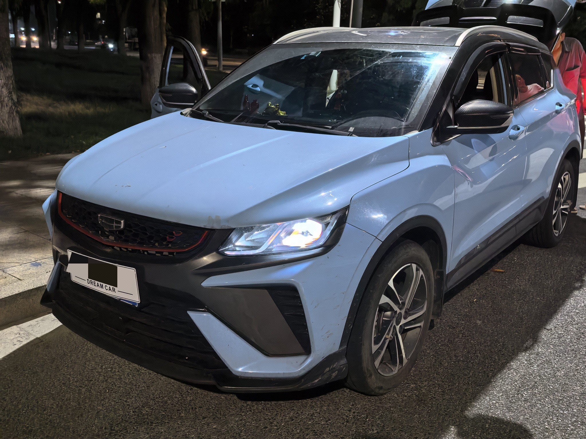 GEELY Coolray 2022 car image 