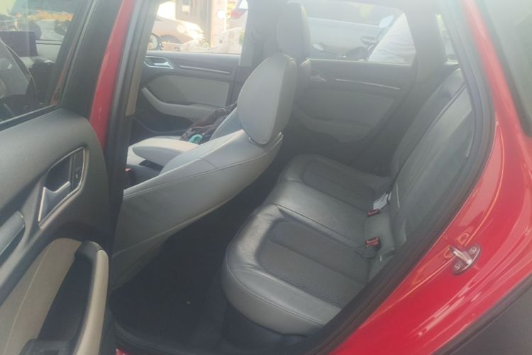 Audi A3 2018 car image #19