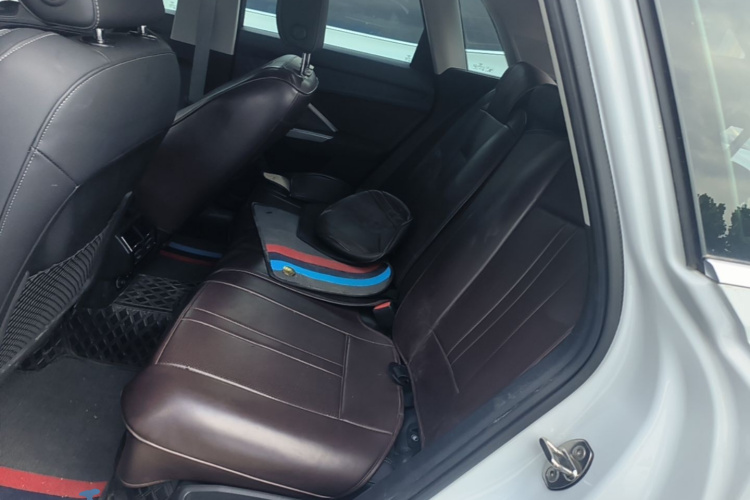 Audi Q3 2022 car image #17