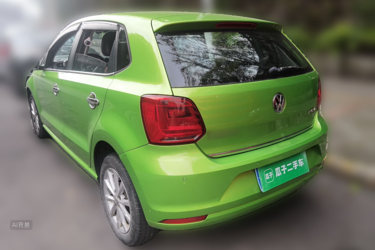 Volkswagen Polo 2015 car image #5