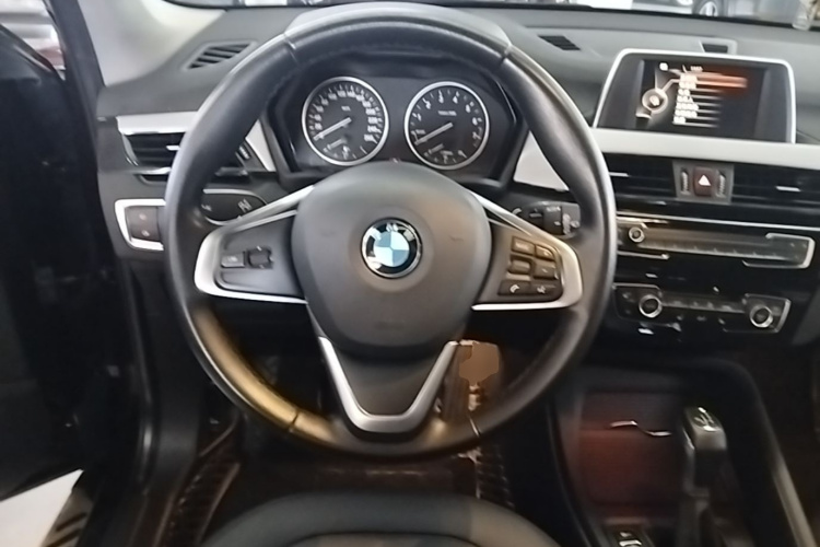 BMW X1 2017 car image #11
