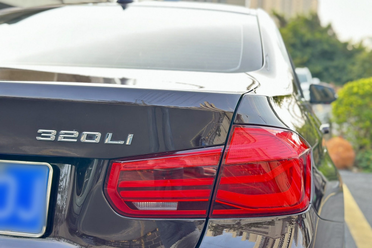 BMW 3 Series 2017 #10 BMW 3 Series 2017 car image #10