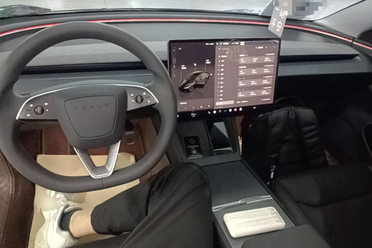 Tesla Model 3 2024 #10 Tesla Model 3 2024 car image #10