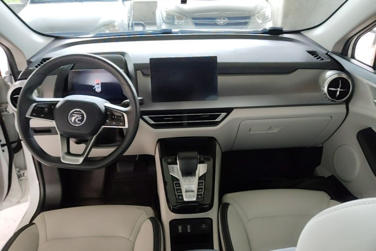BYD Yuan Pro 2022 #10 BYD Yuan Pro 2022 car image #10