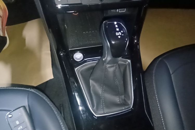 Volkswagen Tharu 2025 imagem de carro #14