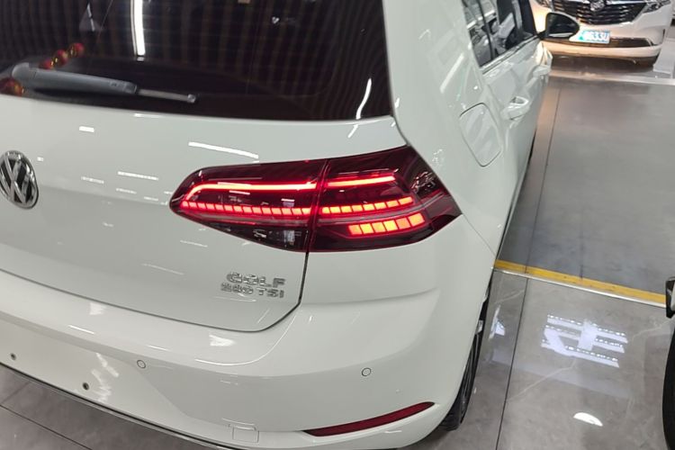 Volkswagen Golf 2019 #8 Volkswagen Golf 2019 car image #8