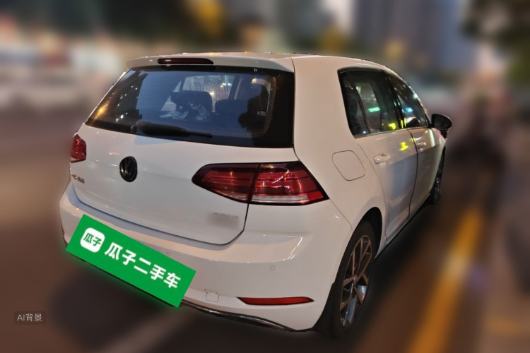 Volkswagen Golf 2020 car image #7