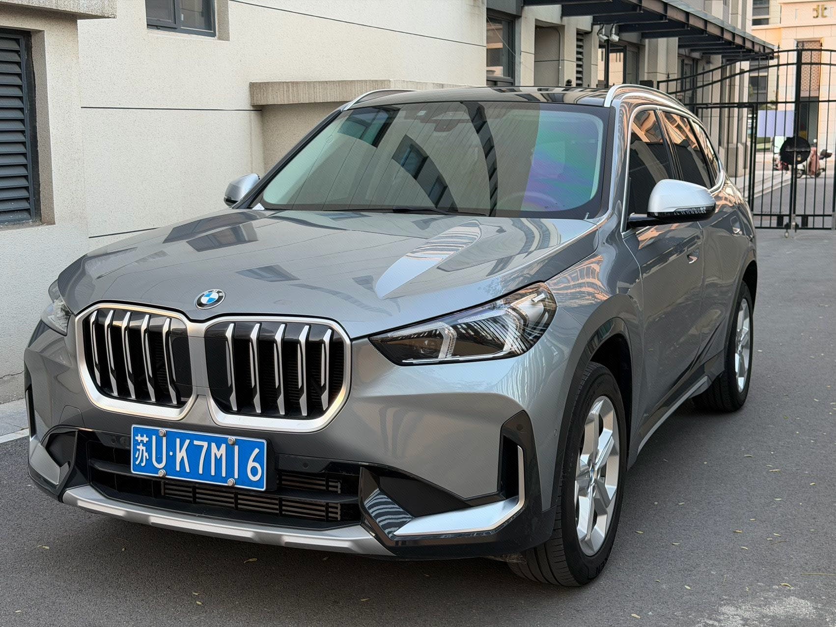 BMW X1 2023 BMW X1 2023 car image