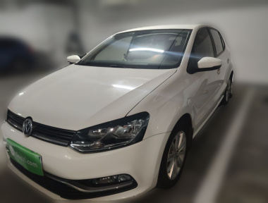 Volkswagen Polo 2015 car image 