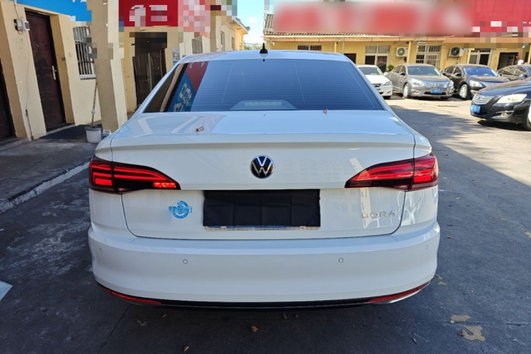 Volkswagen Bora 2022 car image #6