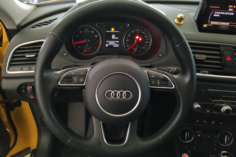 Audi Q3 2016 #11 Audi Q3 2016 car image #11