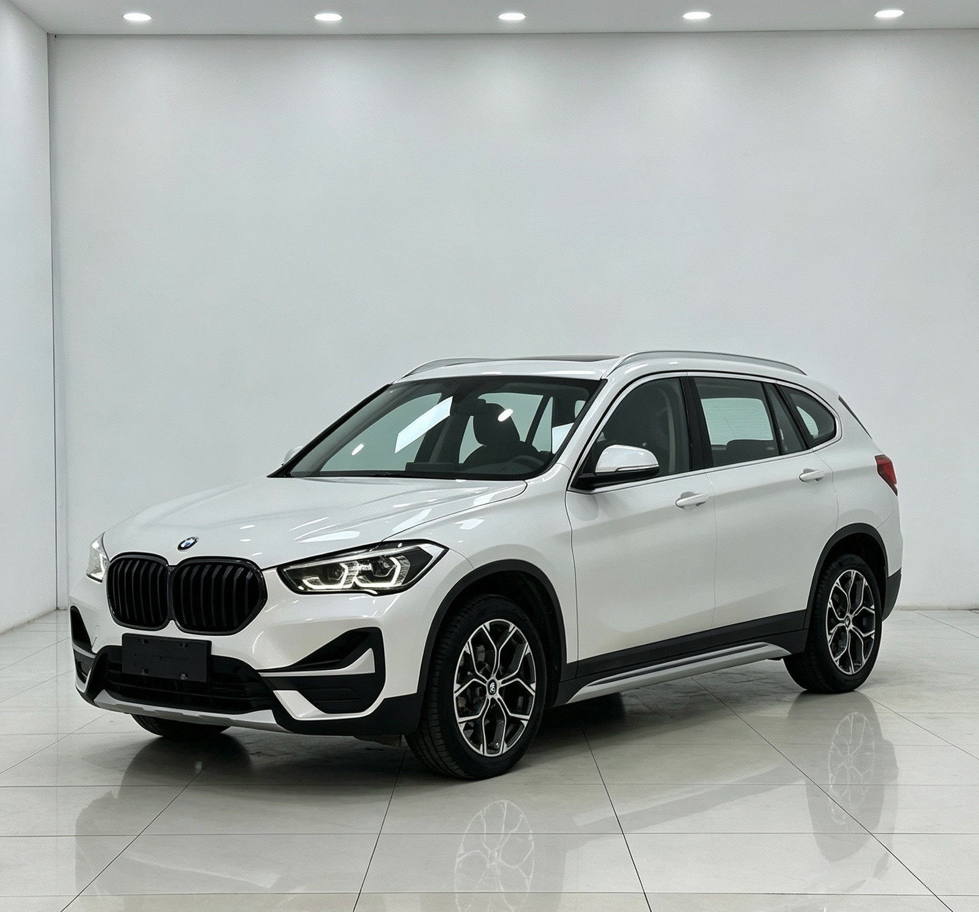 BMW X1 2022 car image 