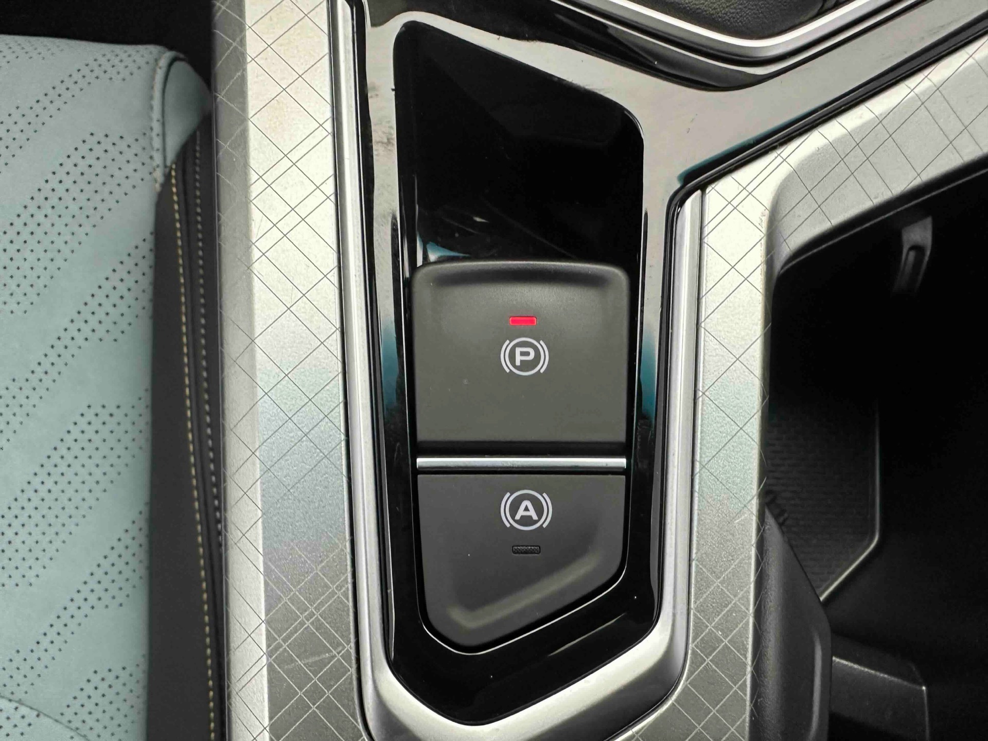 GEELY Emgrand L 2024 car image #7