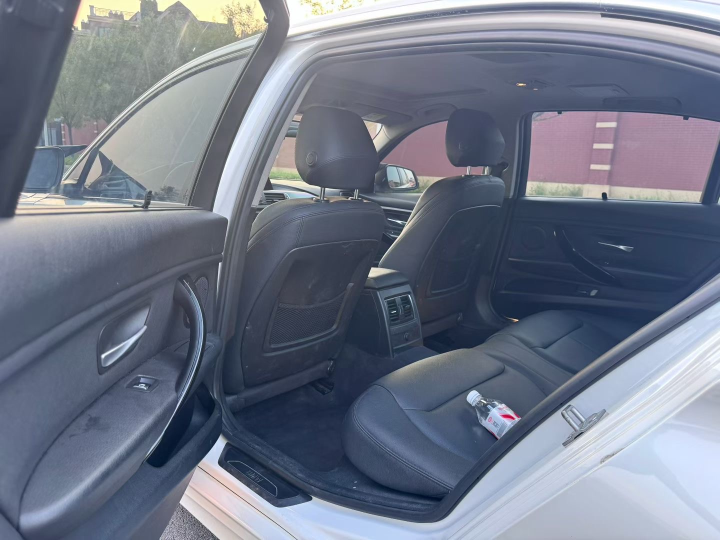 BMW 3 Series 2018 car image #4