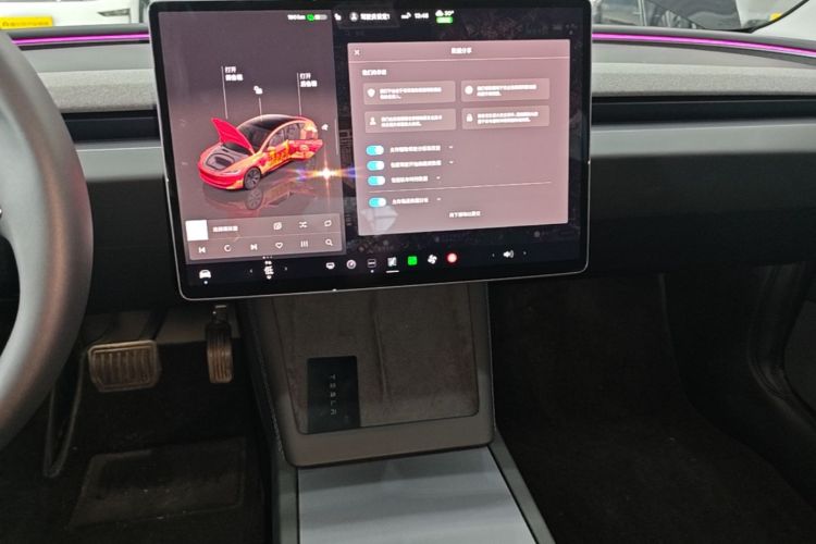 Tesla Model 3 2025 car image #17