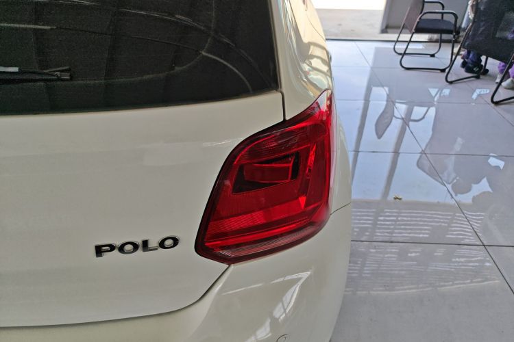 Volkswagen Polo 2018 imagem de carro #8