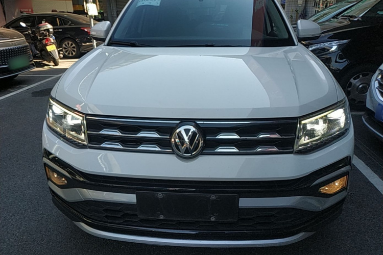 Volkswagen T-Cross 2020 #3 Volkswagen T-Cross 2020 car image #3