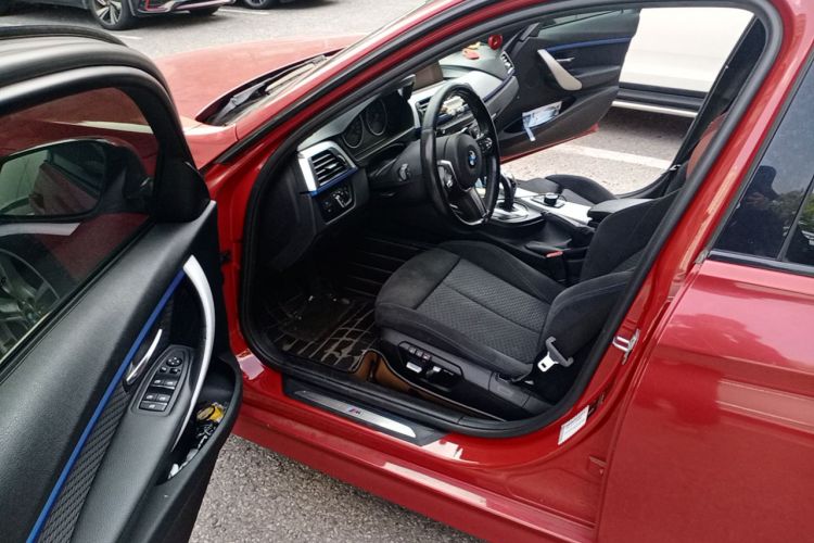 BMW 3 Series 2017 car image #13