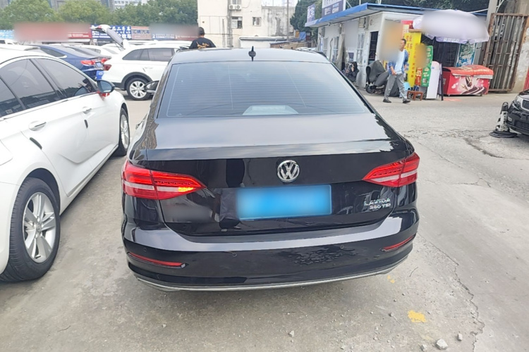 Volkswagen Lavida 2019 #4 Volkswagen Lavida 2019 car image #4