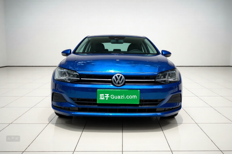 Volkswagen Polo 2020 car image #3