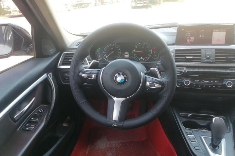 BMW 3 Series 2018 #11 BMW 3 Series 2018 car image #11
