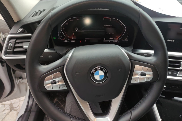 BMW 3 Series 2020 car image #11