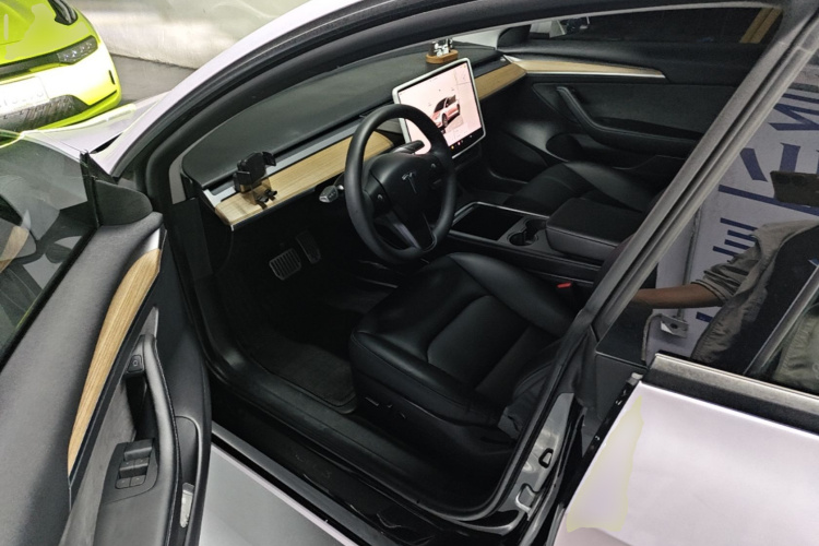 Tesla Model 3 2023 #16 Tesla Model 3 2023 car image #16