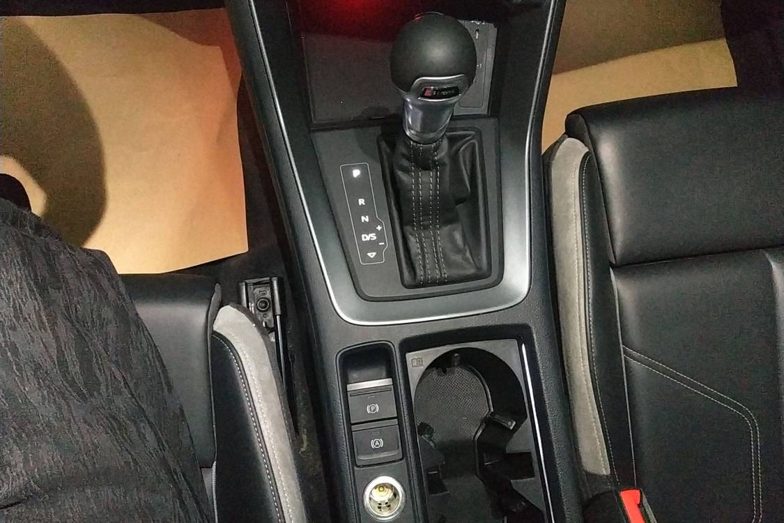 Audi Q3 2023 car image #15