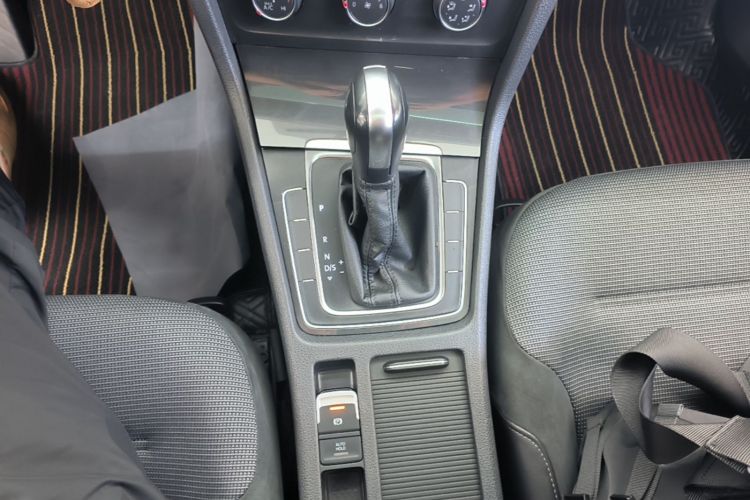 Volkswagen Golf 2018 #14 Volkswagen Golf 2018 car image #14
