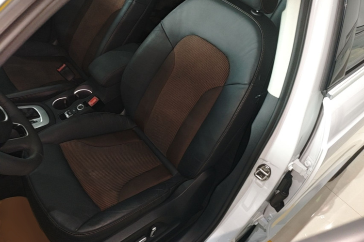 Audi Q3 2018 #15 Audi Q3 2018 car image #15