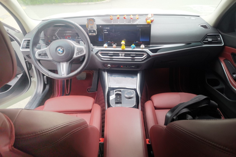 BMW 3 Series 2023 car image #11