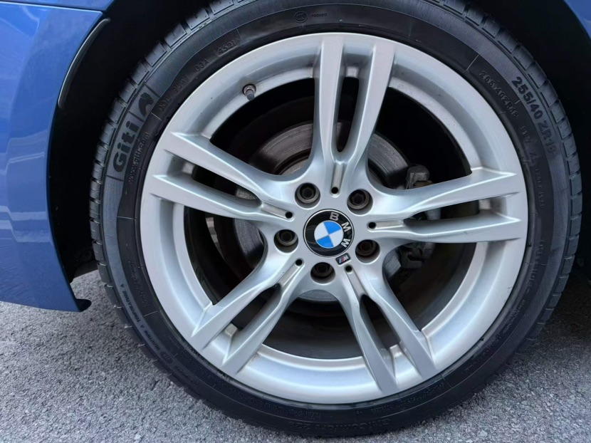 BMW 3 Series 2019 #9 BMW 3 Series 2019 car image #9