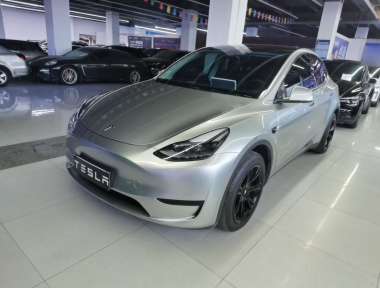 Tesla Model Y 2024 Tesla Model Y 2024 صورة سيارة