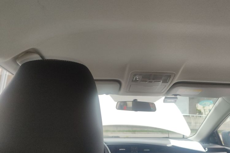 Toyota Corolla 2017 car image #18