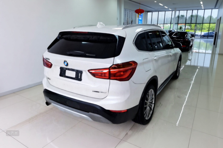 BMW X1 2018 #7 BMW X1 2018 car image #7