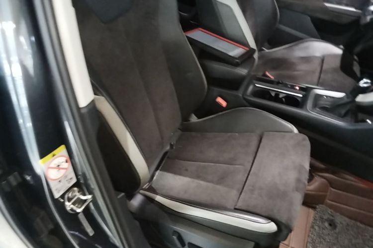 Audi Q3 2019 #24 Audi Q3 2019 car image #24
