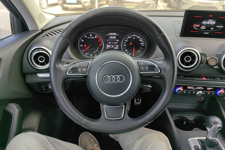 Audi A3 2017 car image #11