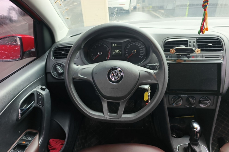 Volkswagen Polo 2019 #12 Volkswagen Polo 2019 car image #12