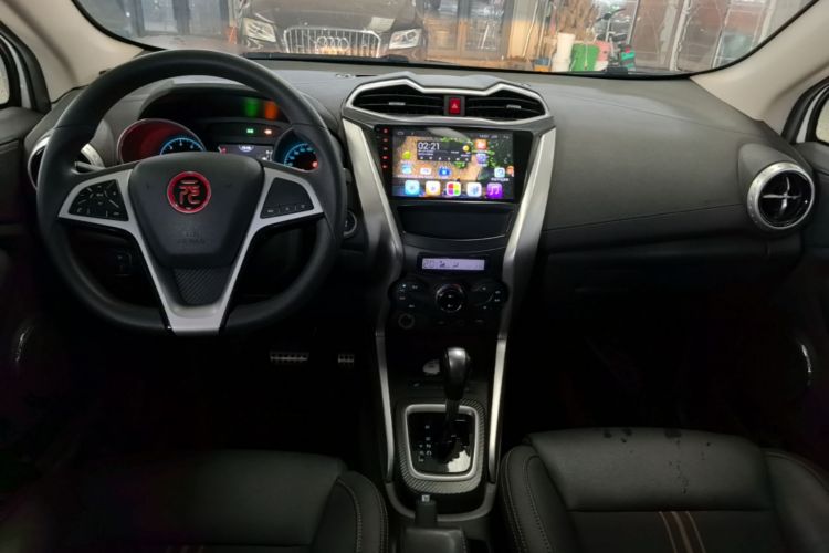 BYD Yuan 2017 #11 BYD Yuan 2017 car image #11