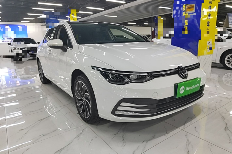 Volkswagen Golf 2022 صورة سيارة #4