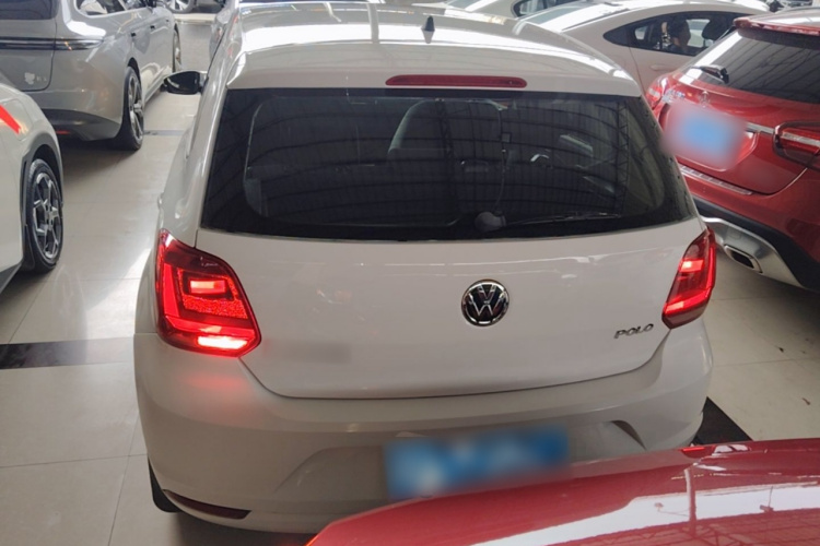 Volkswagen Polo 2017 car image #4