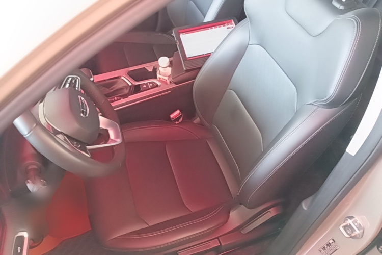 GEELY Emgrand 2022 #15 GEELY Emgrand 2022 car image #15