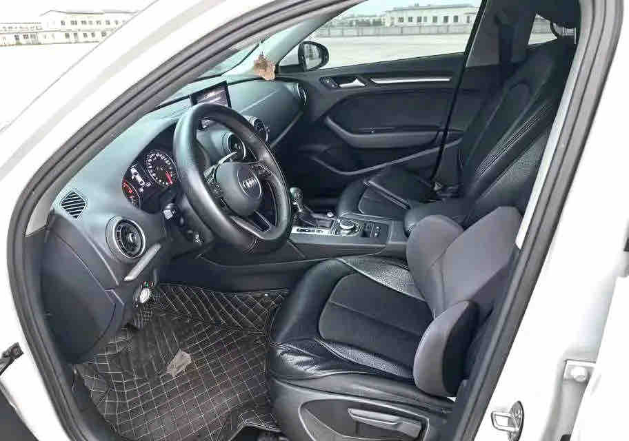 Audi A3 2020 car image #3