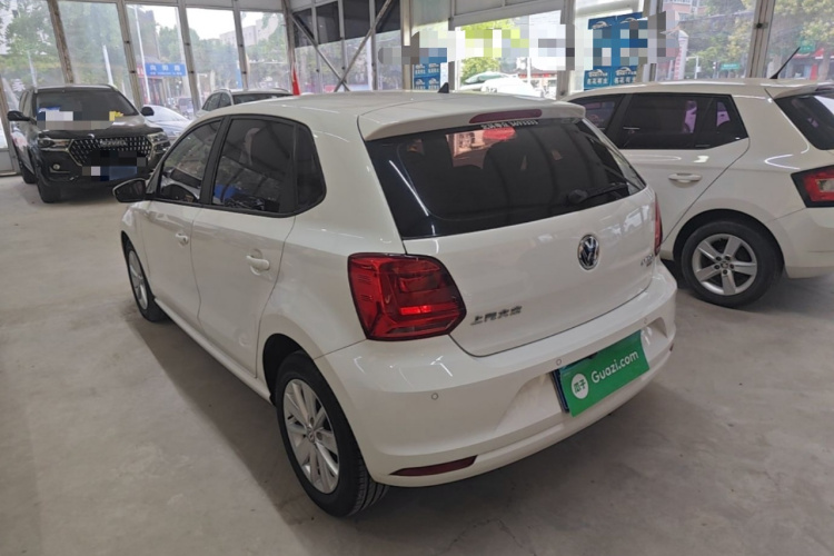 Volkswagen Polo 2018 car image #5