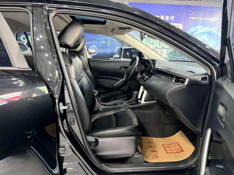 Toyota Corolla Cross 2024 car image #14