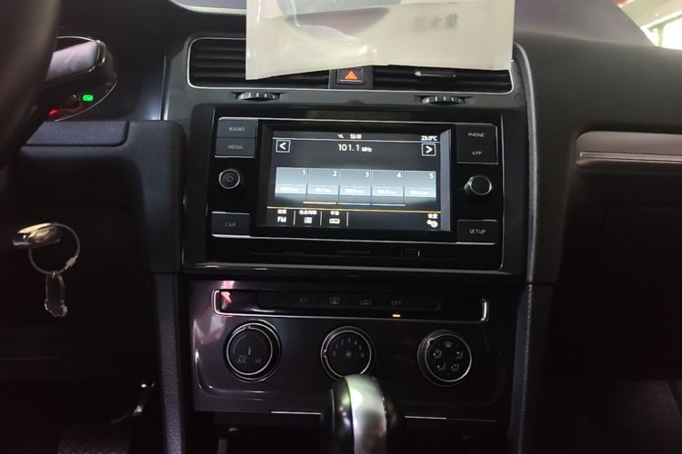 Volkswagen Golf 2018 #13 Volkswagen Golf 2018 car image #13