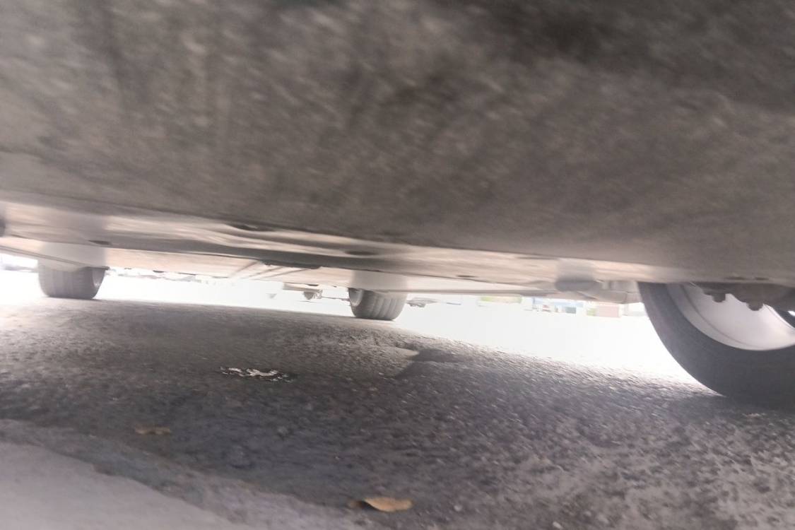 Tesla Model Y 2024 immagine di auto #13