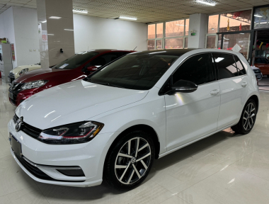 Volkswagen Golf 2020 Volkswagen Golf 2020 immagine di auto