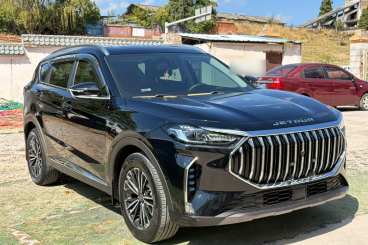 Jetour X70 PLUS 2024 car image #4