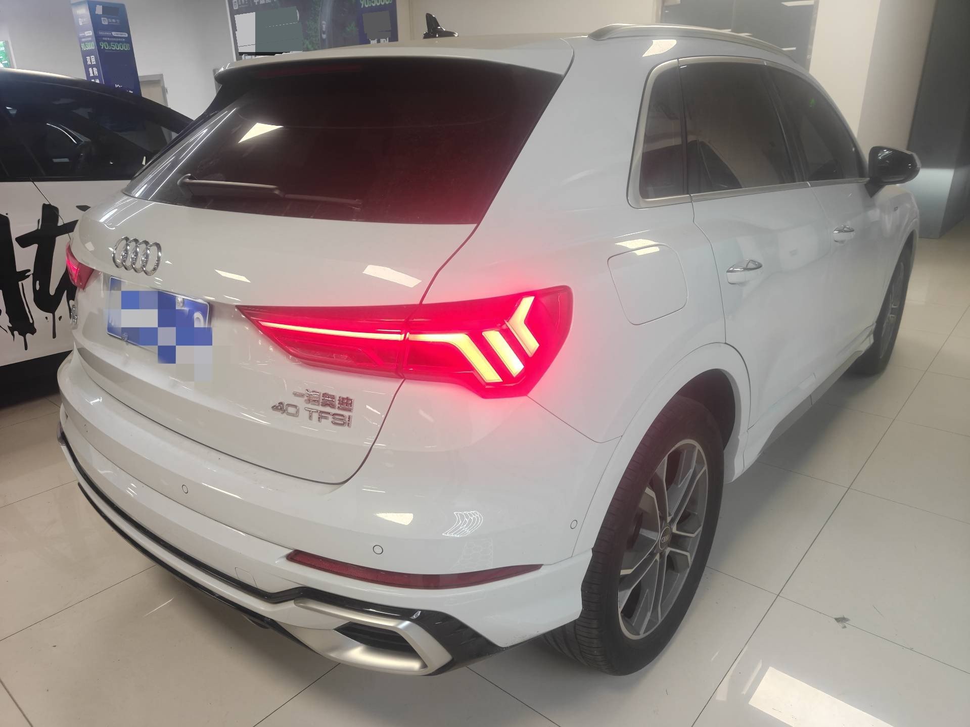 Audi Q3 2024 #2 Audi Q3 2024 car image #2